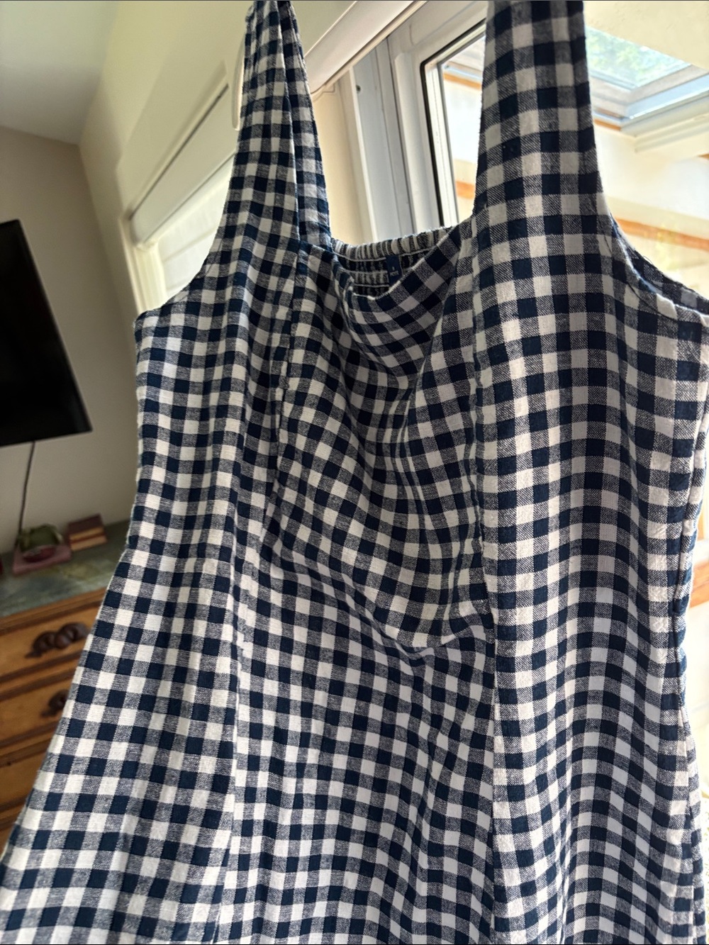 Lot of two Old Navy linen sundresses
Size MP